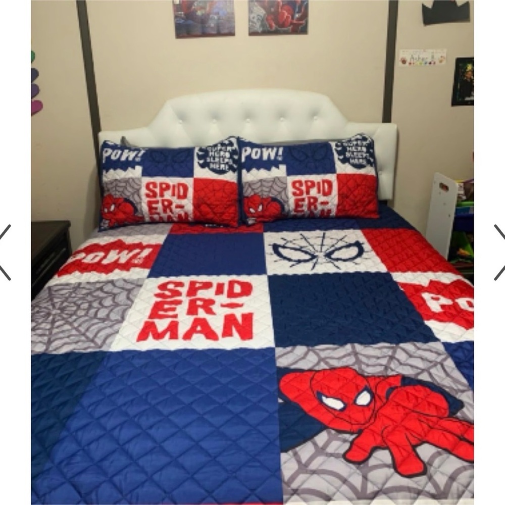 Spiderman Comforter Set with fitted and flat sheet